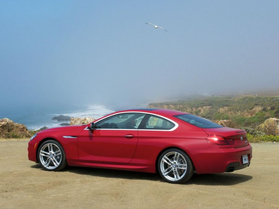  BMW 650i Coupe M Sport Package 2011 года  (US) (фото 7 из 16)